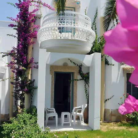 Siesta Hotel apartamentowy 3*